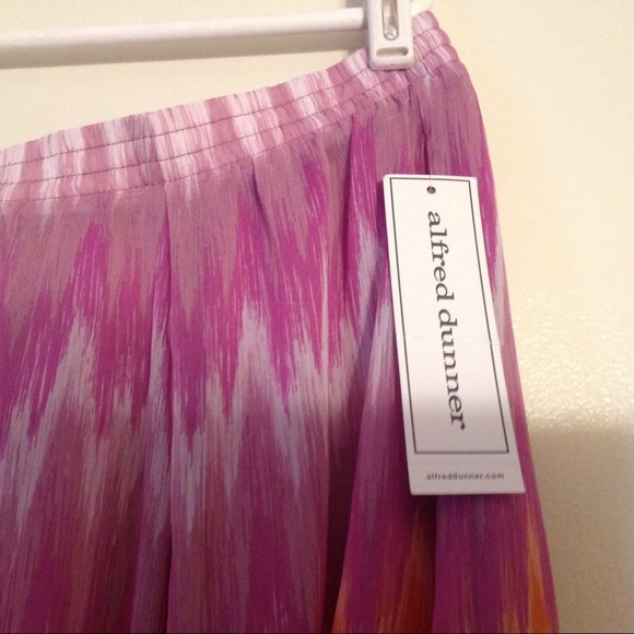 Alfred Dunner flowy pink printed skirt size 20 NWT - Picture 4 of 8